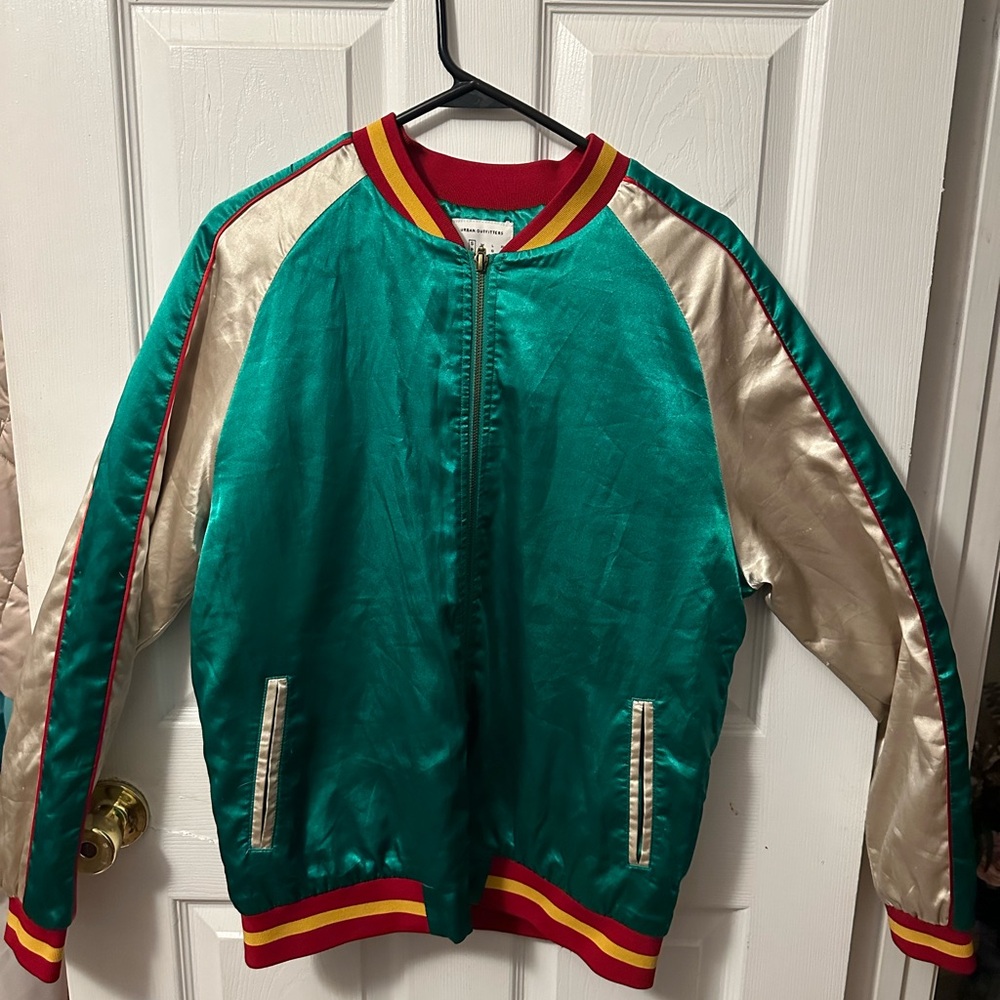 Urban outfitters Silk Scull Jacket Size Small;
Limited "X Never‎ Made" Edition